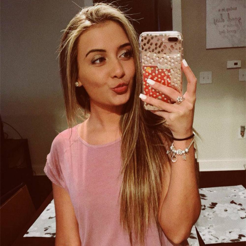 Meet your Posher, Ciera